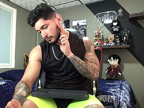 marcel crawford96 online show from December 17, 1:38 pm