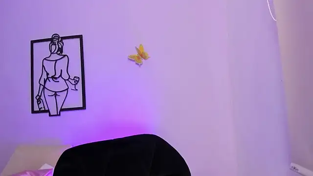 Allison-Bell1 online show from September 19, 9:04 pm