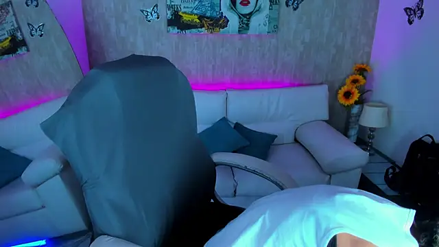 nova sex01 online show from November 29, 3:37 pm