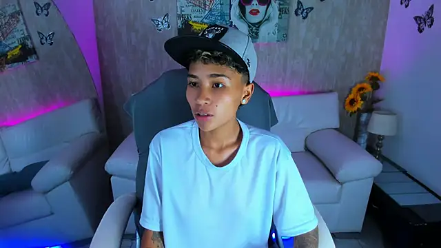 nova sex01 online show from December 4, 4:22 am