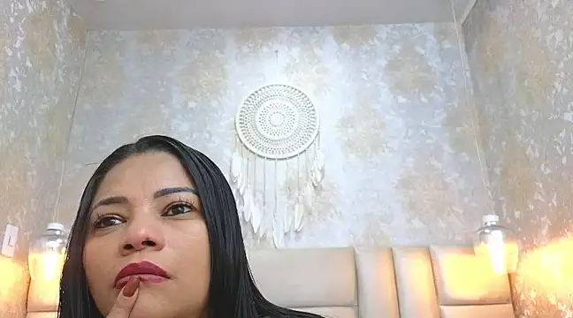 Snapshot of NahomiFireSex chatting on March 15, 3:29 am NahomiFireSex online show from March 15, 3:29 am