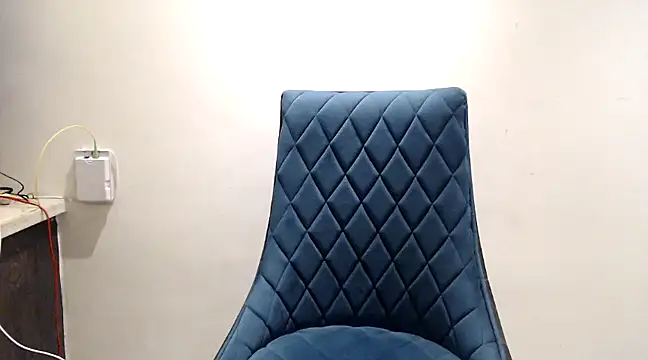 Snapshot of trippy_tina chatting on December 2, 4:53 pm trippy tina online show from December 2, 4:53 pm