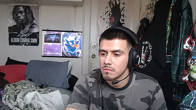 Snapshot of mastergoku99 chatting on March 1, 5:26 pm mastergoku99 online show from March 1, 5:26 pm