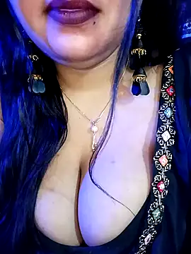 Suhanakhan00 online show from December 22, 4:48 pm