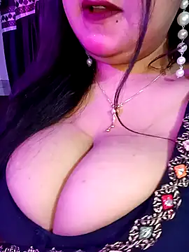 Suhanakhan00 online show from January 31, 7:07 am
