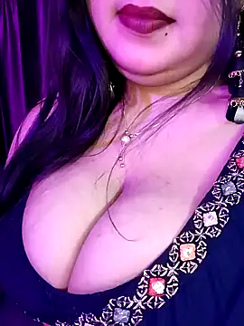 Suhanakhan00 online show from February 2, 5:26 pm