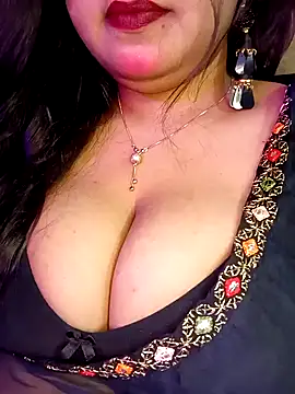 Suhanakhan00 online show from March 7, 6:00 pm