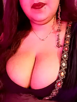 Snapshot of Suhanakhan00 chatting on May 1, 5:28 pm Suhanakhan00 online show from May 1, 5:28 pm