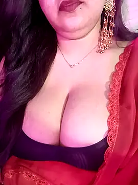Snapshot of Suhanakhan00 chatting on May 26, 6:26 pm Suhanakhan00 online show from May 26, 6:26 pm