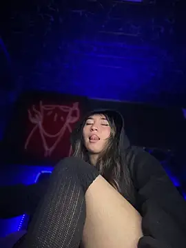 Sophie LS online show from December 19, 7:48 am