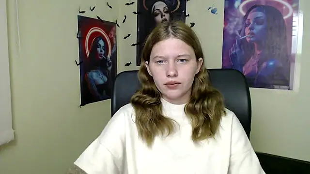 StellaCRL online show from April 11, 6:34 pm