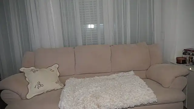 Liya Gold  online show from April 21, 8:12 pm