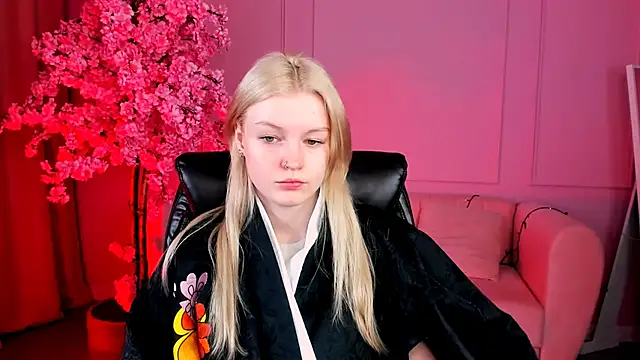 GraceGlamour online show from March 22, 5:06 am