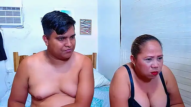 lucasandSofi online show from March 21, 9:29 pm