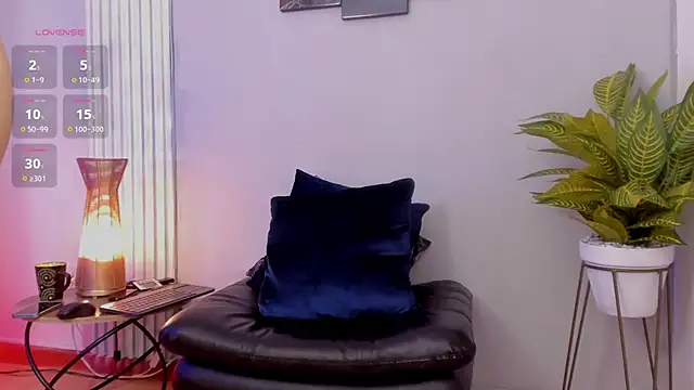 thomas eliotts online show from December 3, 10:29 pm