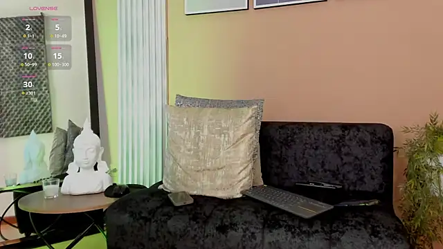 thomas eliotts online show from October 8, 7:55 pm