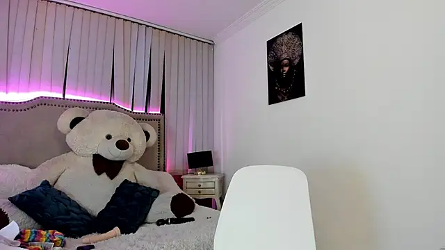 Valentina Se online show from December 18, 9:25 am