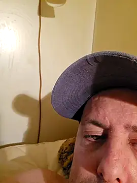 HeteroHotGuy1 online show from January 20, 8:52 am