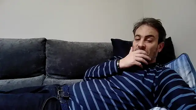 basquehotboy online show from December 5, 11:40 pm