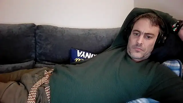 basquehotboy online show from December 11, 10:06 pm