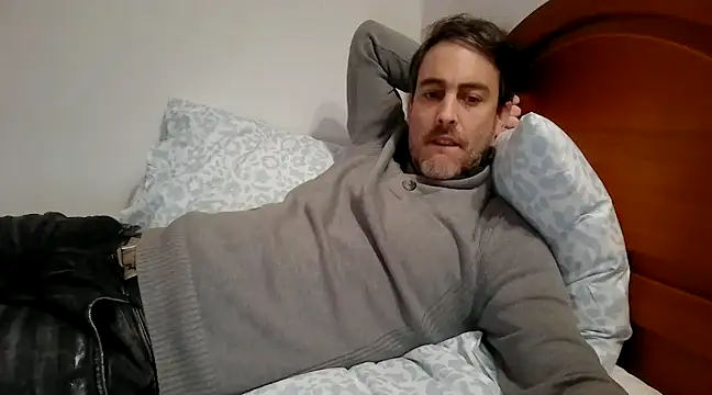 basquehotboy online show from December 27, 4:43 pm