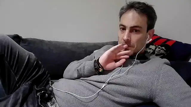 basquehotboy online show from February 6, 9:38 pm