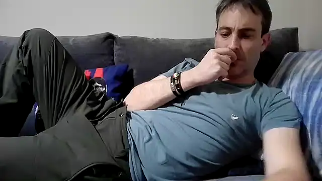 basquehotboy online show from February 11, 11:33 pm