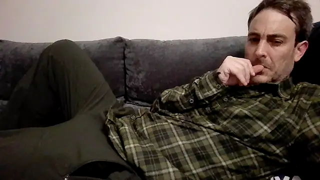 basquehotboy online show from February 15, 12:04 am