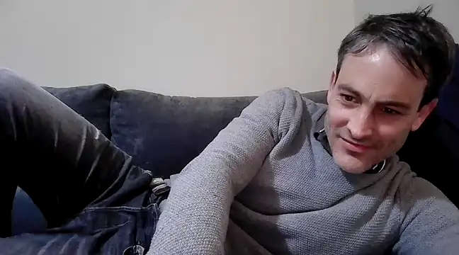 basquehotboy online show from March 1, 10:10 pm