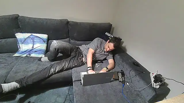 basquehotboy online show from March 22, 11:09 pm