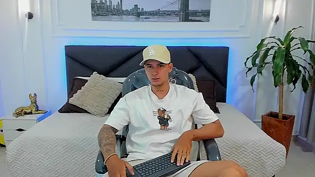 Damian23   online show from December 2, 11:04 am