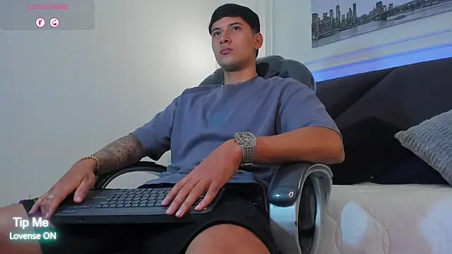 Damian23   online show from February 4, 11:27 am