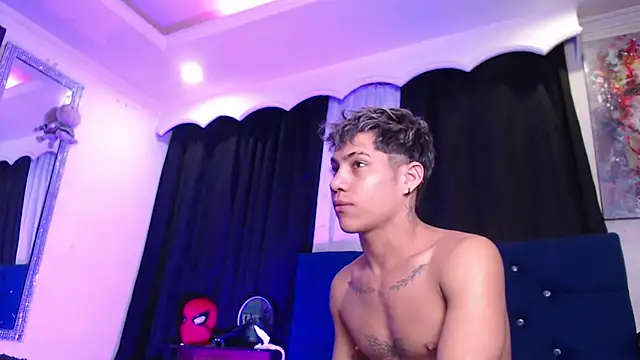 Sexys Boys Hot1 online show from June 12, 1:15 am
