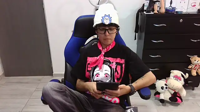 Snapshot of thomascooper7 chatting on January 10, 7:15 pm thomascooper7 online show from January 10, 7:15 pm