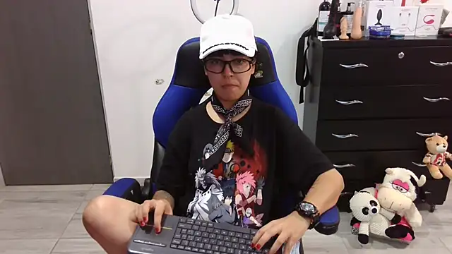 Snapshot of thomascooper7 chatting on January 14, 8:14 pm thomascooper7 online show from January 14, 8:14 pm