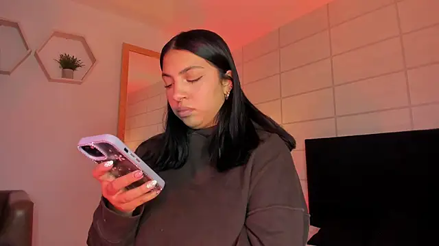 Christine Laam online show from November 26, 12:06 pm