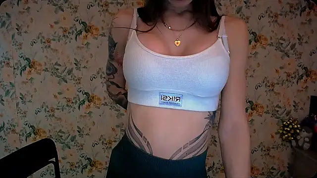 Snapshot of Asia_N_ chatting on January 21, 7:26 am Asia N online show from January 21, 7:26 am