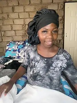 Snapshot of DarkGorgeous chatting on April 1, 1:41 pm DarkGorgeous online show from April 1, 1:41 pm