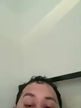 Snapshot of RodeMud chatting on February 8, 11:52 pm RodeMud online show from February 8, 11:52 pm