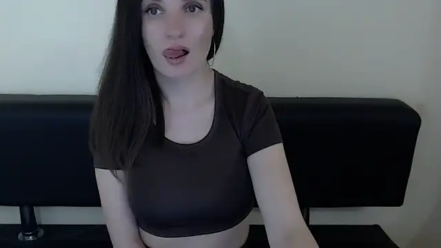 Snapshot of LaimaV_ chatting on June 17, 3:24 pm LaimaV online show from June 17, 3:24 pm