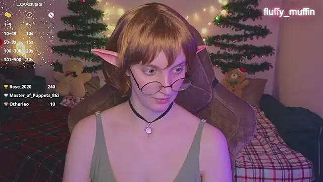 Snapshot of Fluffy_muffin_ chatting on December 13, 10:13 pm Fluffy muffin online show from December 13, 10:13 pm