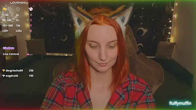 Snapshot of Fluffy_muffin_ chatting on February 8, 9:57 pm Fluffy muffin online show from February 8, 9:57 pm