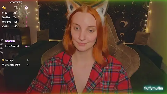 Snapshot of Fluffy_muffin_ chatting on February 9, 9:49 pm Fluffy muffin online show from February 9, 9:49 pm