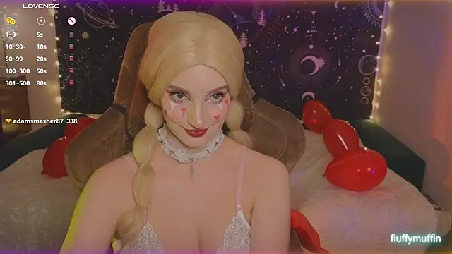 Snapshot of Fluffy_muffin_ chatting on February 15, 3:20 am Fluffy muffin online show from February 15, 3:20 am