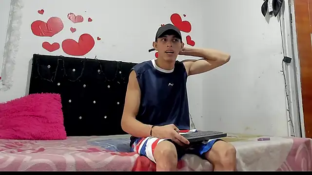 Snapshot of chloe_evanx_ chatting on February 22, 7:14 pm chloe evanx online show from February 22, 7:14 pm