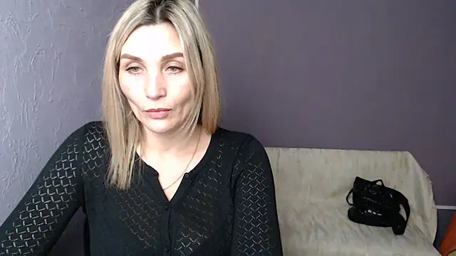 Snapshot of _sexy_lady chatting on February 14, 5:14 pm sexy lady online show from February 14, 5:14 pm