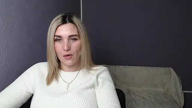 Snapshot of _sexy_lady chatting on February 17, 1:42 pm sexy lady online show from February 17, 1:42 pm