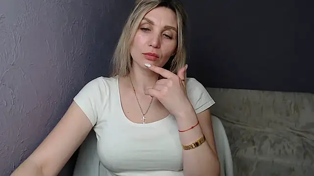 Snapshot of _sexy_lady chatting on February 25, 8:19 pm sexy lady online show from February 25, 8:19 pm