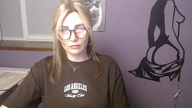 Snapshot of _sexy_lady chatting on May 10, 11:59 am sexy lady online show from May 10, 11:59 am