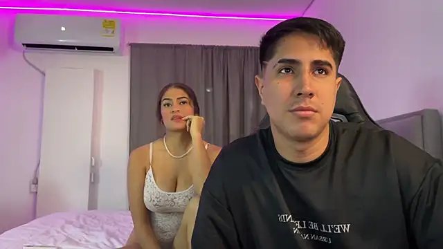 Snapshot of dereckbrownn chatting on January 30, 8:53 pm dereckbrownn online show from January 30, 8:53 pm